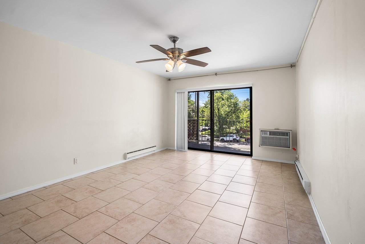 115 Dehaven Dr - Photo 2 of 4