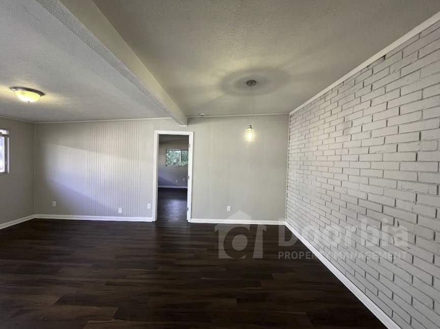 6339 Kimberly Ln - Photo 3 of 11