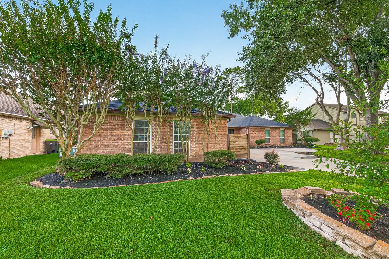 2103 Winged Foot Dr - Photo 5 of 39