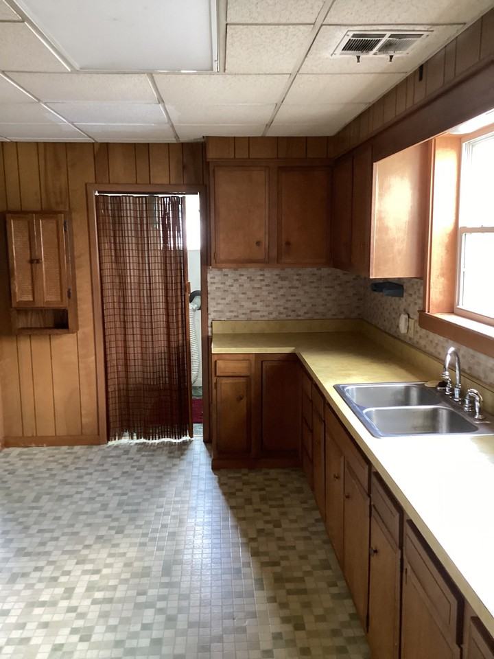 2109 7th Ave - Photo 6 of 16