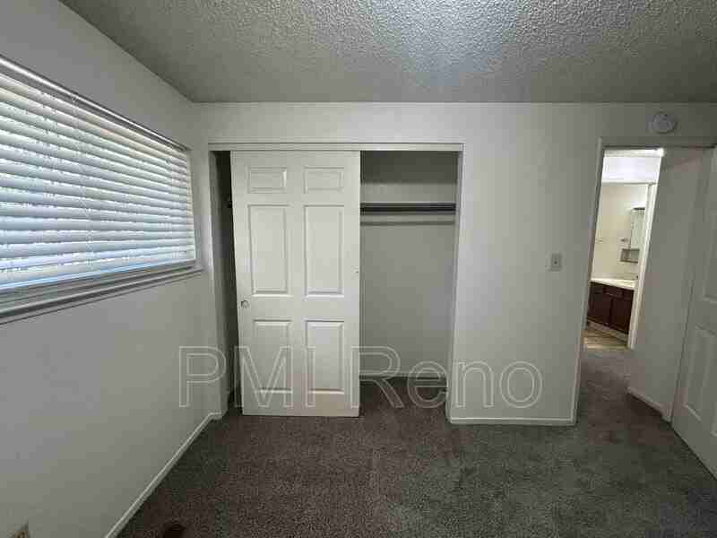 6620 Lotus St - Photo 3 of 12