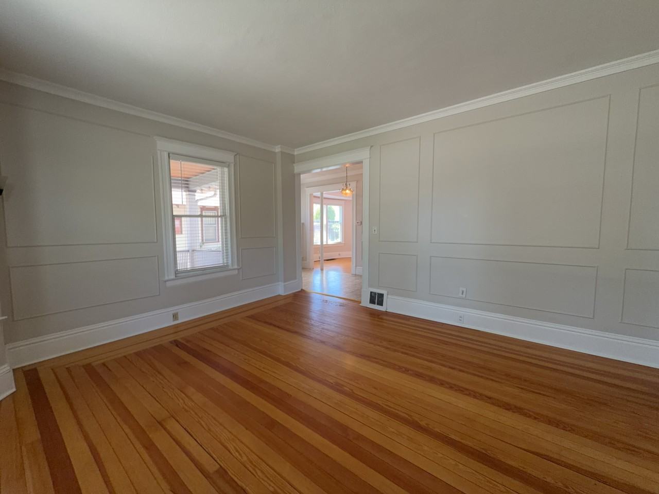 1912 N Nevada Ave - Photo 3 of 18