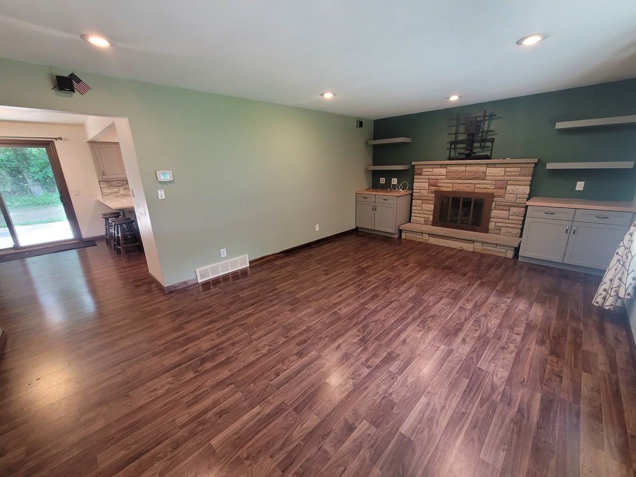 10933 14th Ave Nw - Photo 7 of 27