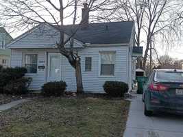 featured image of 23023 Rosalind Ave