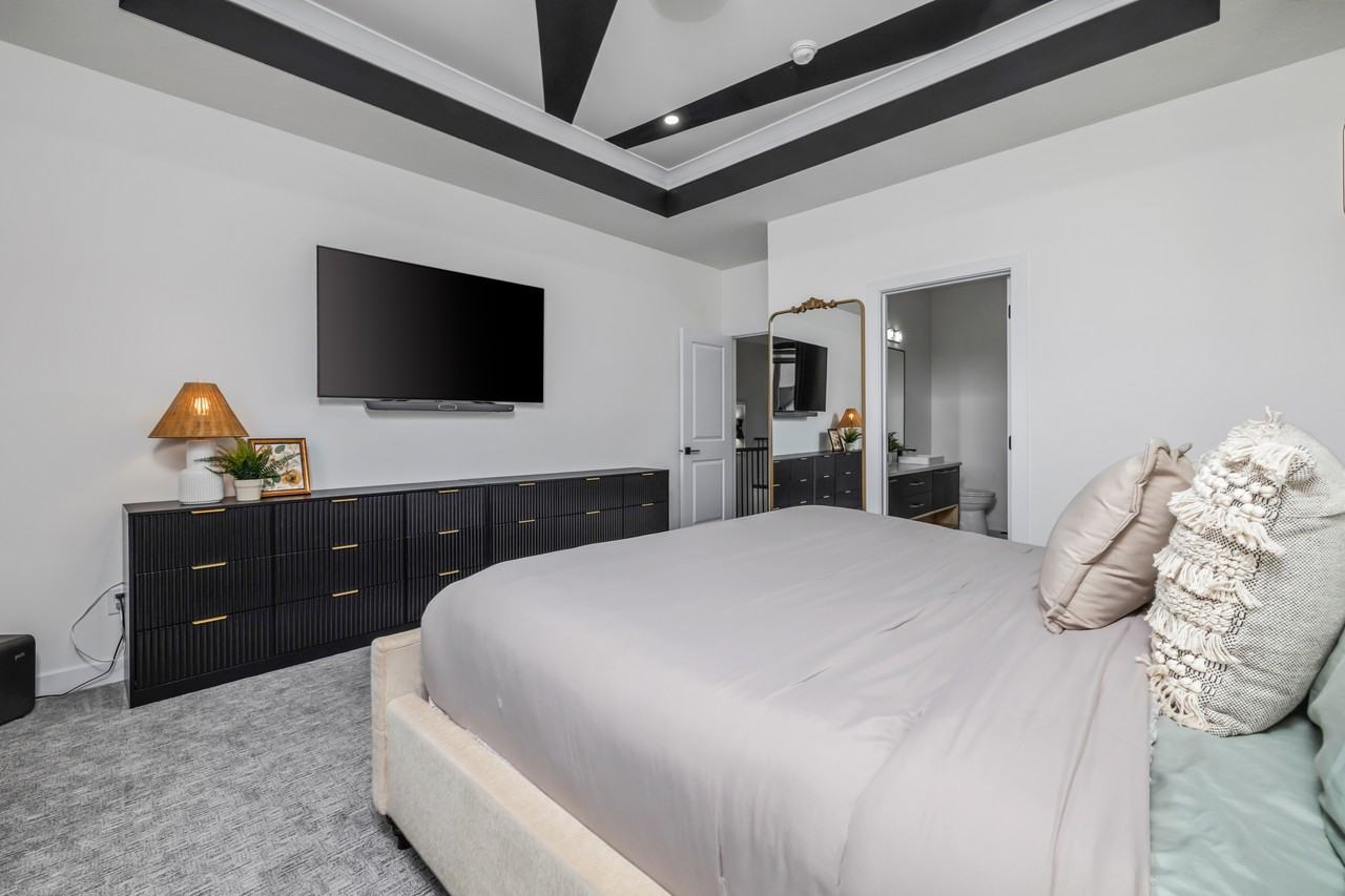 3616 Triomphe Blvd - Photo 5 of 44