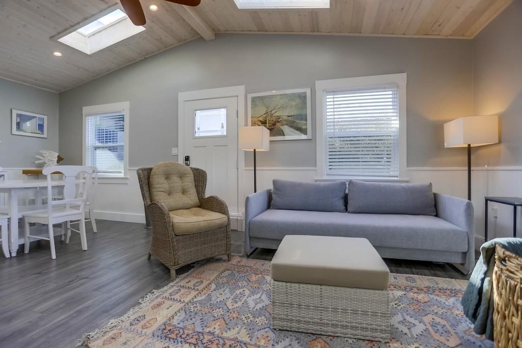 8007 Ocean Ln #A - Photo 3 of 10