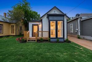 featured image of 1122 N Pine St