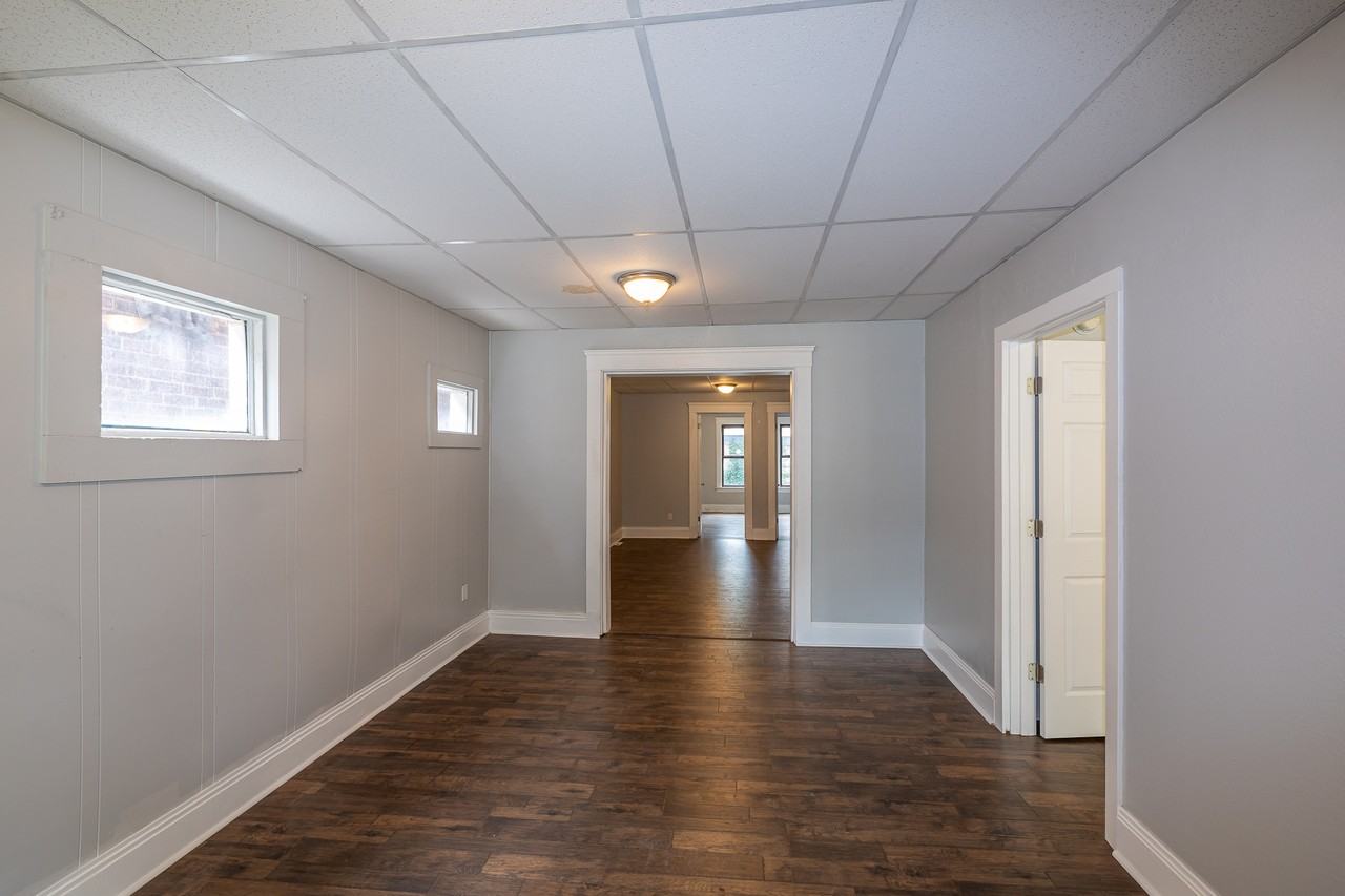 1807 Denison Ave - Photo 5 of 14