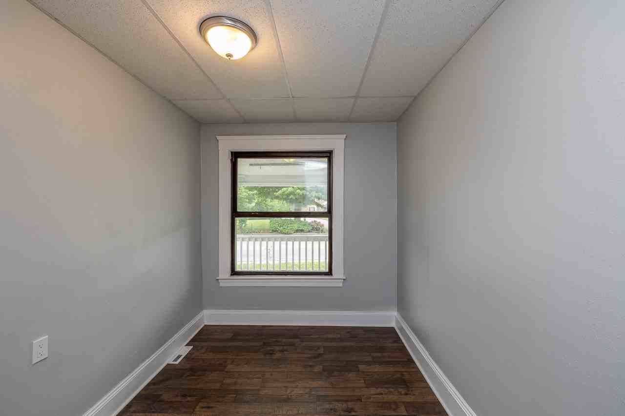 1807 Denison Ave - Photo 6 of 14