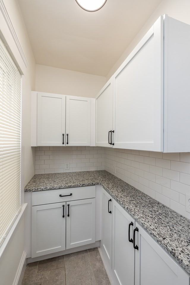 1356 W 58Th St - Photo 6 of 18