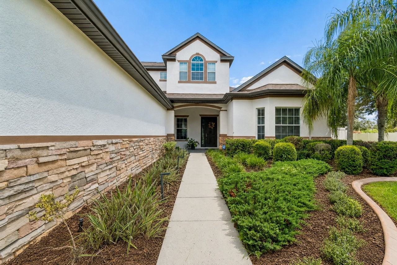 10524 Mistflower Ln - Photo 2 of 50