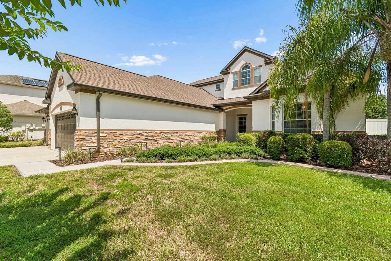10524 Mistflower Ln - Photo 3 of 50