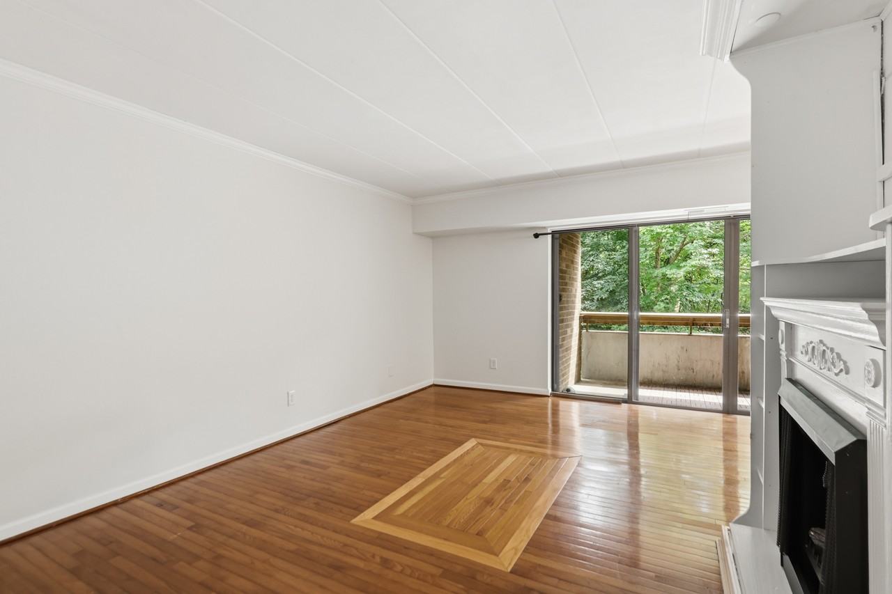2339 Freetown Ct #33 - Photo 3 of 33