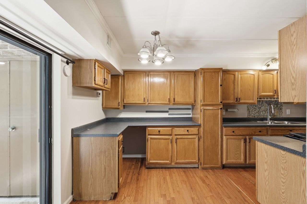 2339 Freetown Ct #33 - Photo 5 of 33
