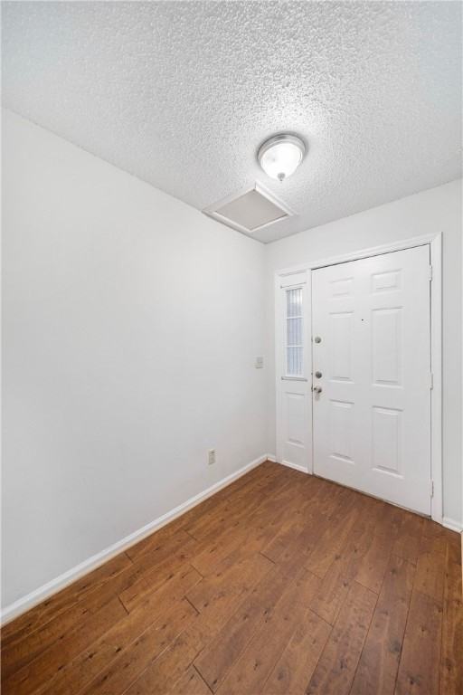 1009 Stonegate Dr - Photo 2 of 27