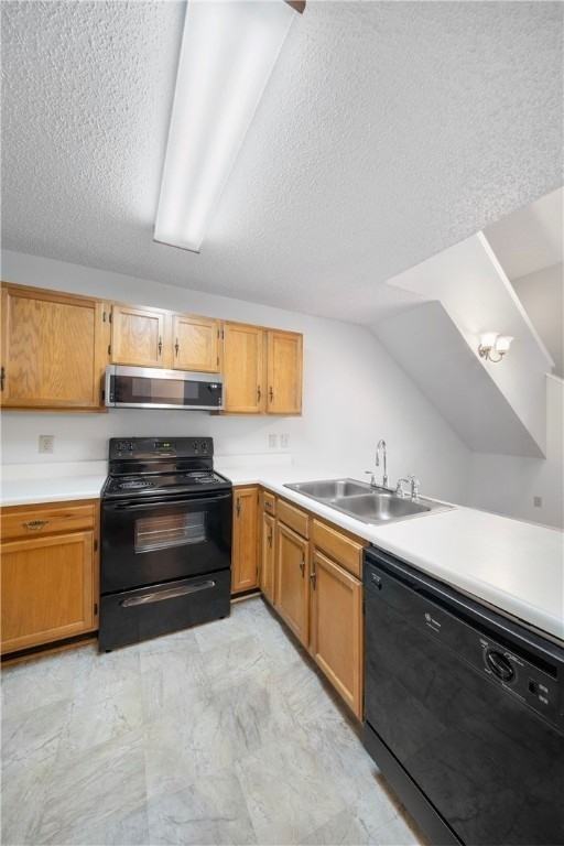 1009 Stonegate Dr - Photo 4 of 27