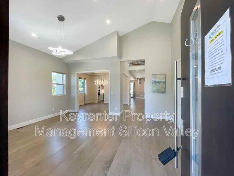 2942 Neal Ave - Photo 3 of 40