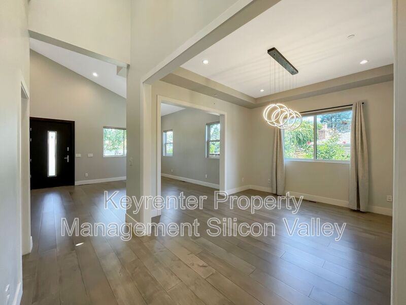 2942 Neal Ave - Photo 4 of 40