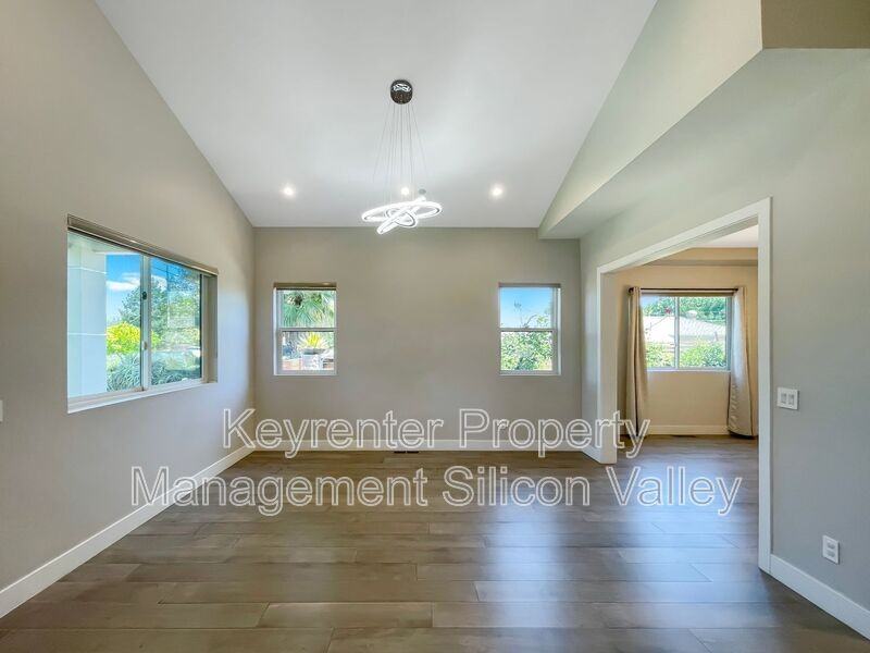 2942 Neal Ave - Photo 6 of 40
