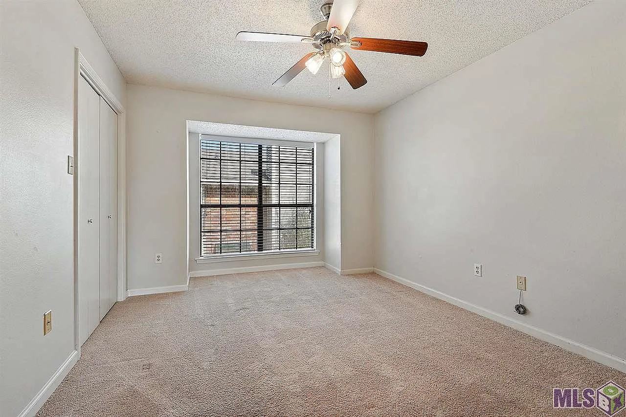 2632 S Roth Ave #32B - Photo 6 of 8