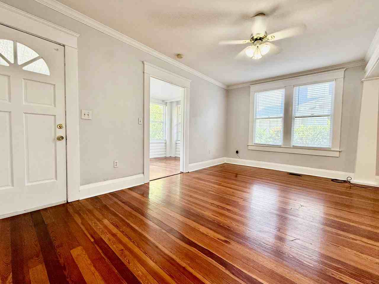 607 S Willow Ave - Photo 4 of 22