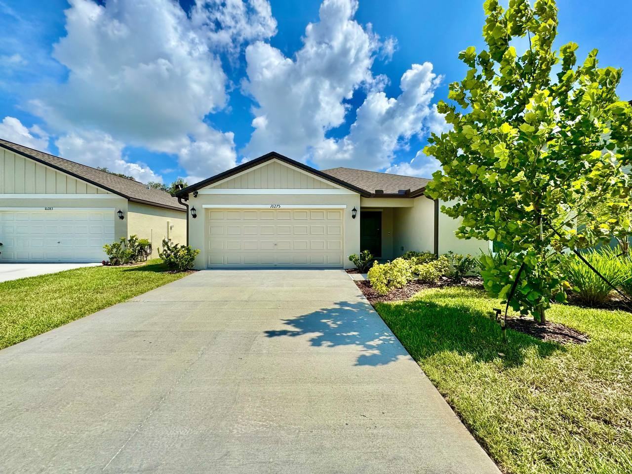10275 Purple Leaf Ct - Photo 2 of 37