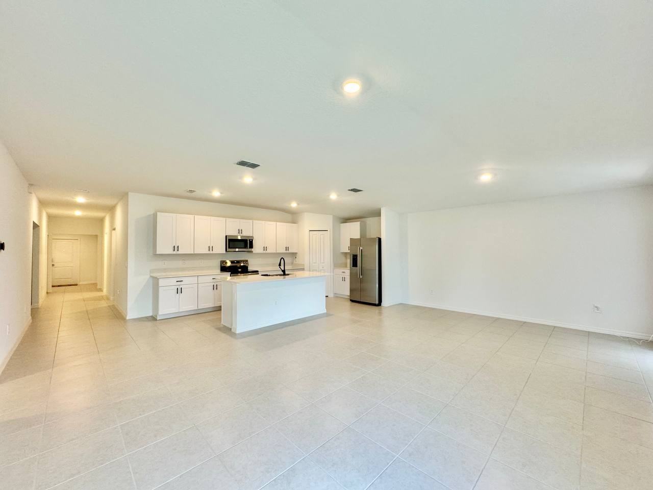 10275 Purple Leaf Ct - Photo 3 of 37