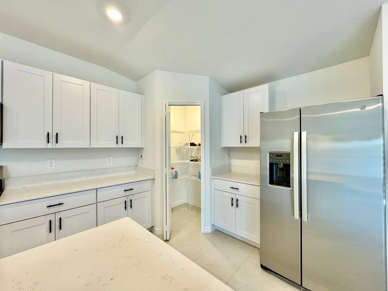 10275 Purple Leaf Ct - Photo 7 of 37