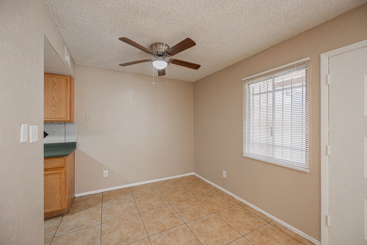 5214 N 42nd Pkwy - Photo 7 of 20