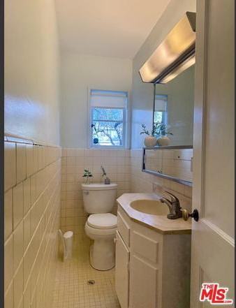 5508 Village Grn - Photo 5 of 23