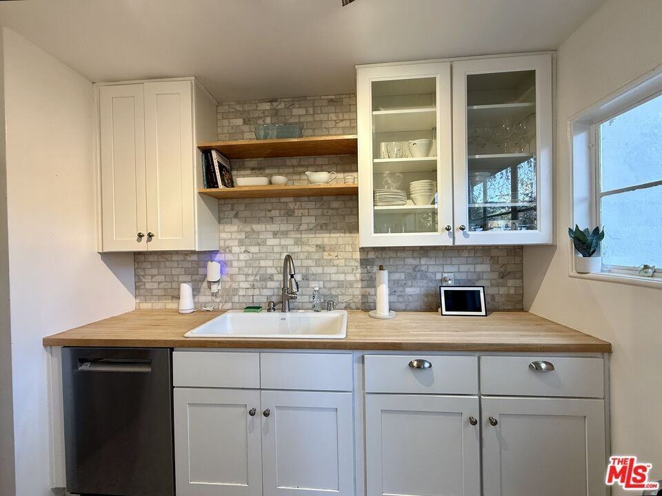 5508 Village Grn - Photo 7 of 23