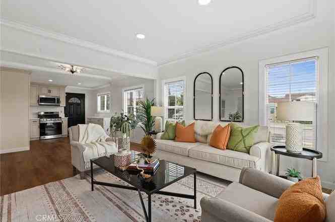 15032 S Mariposa Ave - Photo 3 of 24