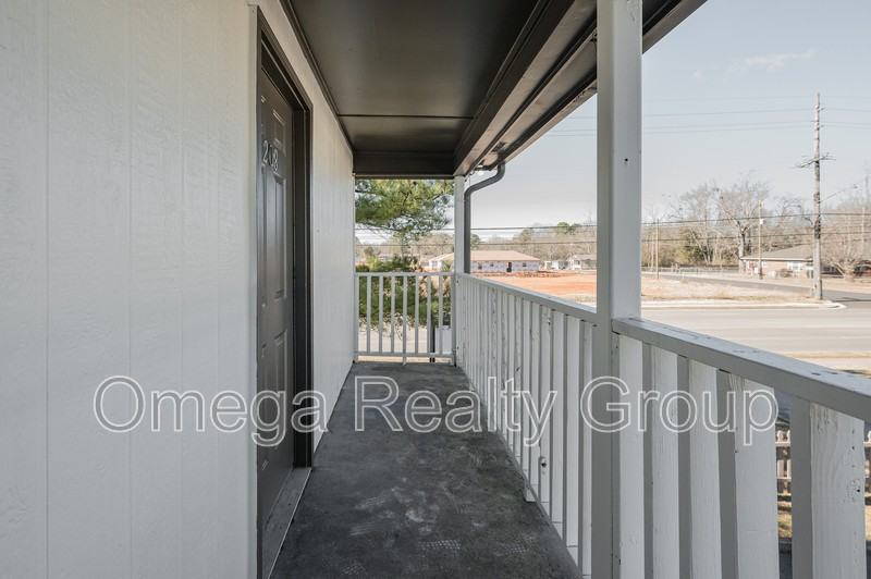 3328 Meridian St N #208 - Photo 2 of 24