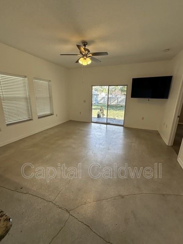 1215 E 29th Ave - Photo 5 of 18