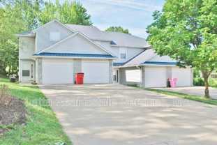 3210 Sw Iron Creek Dr - Photo 1 of 1
