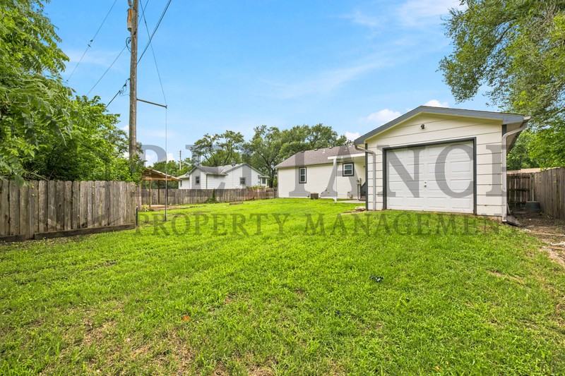 516 N Lakeside Dr - Photo 7 of 48