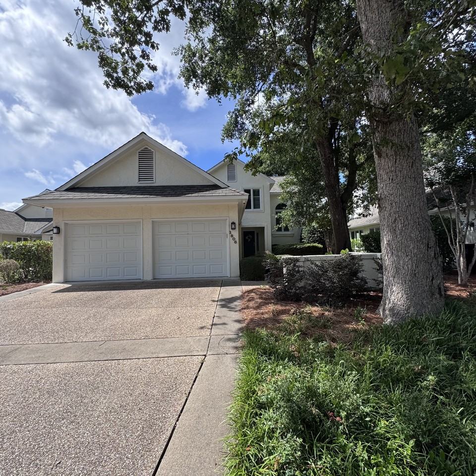 1806 Glen Eagles Ln #NA - Photo 2 of 19