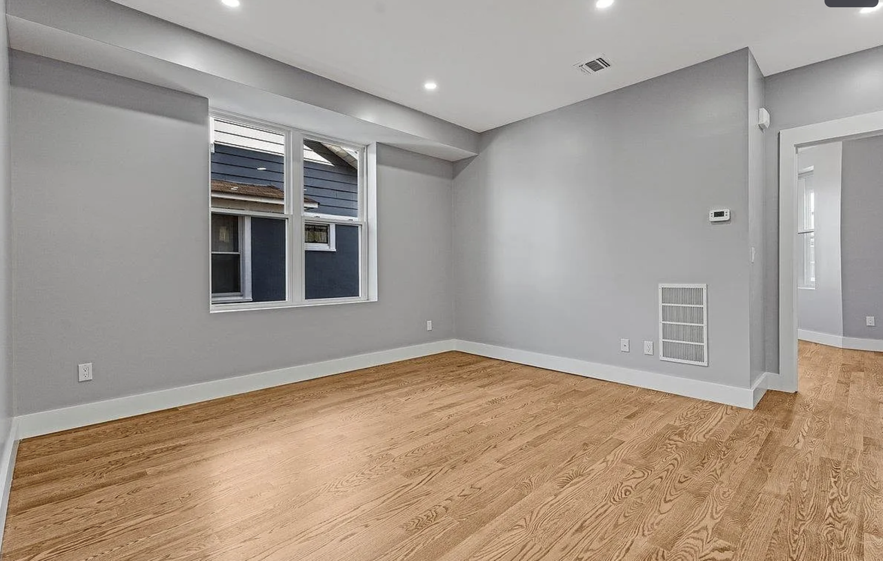 191 Franklin St #1 - Photo 6 of 14