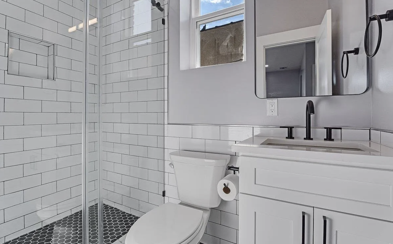 191 Franklin St #1 - Photo 7 of 14