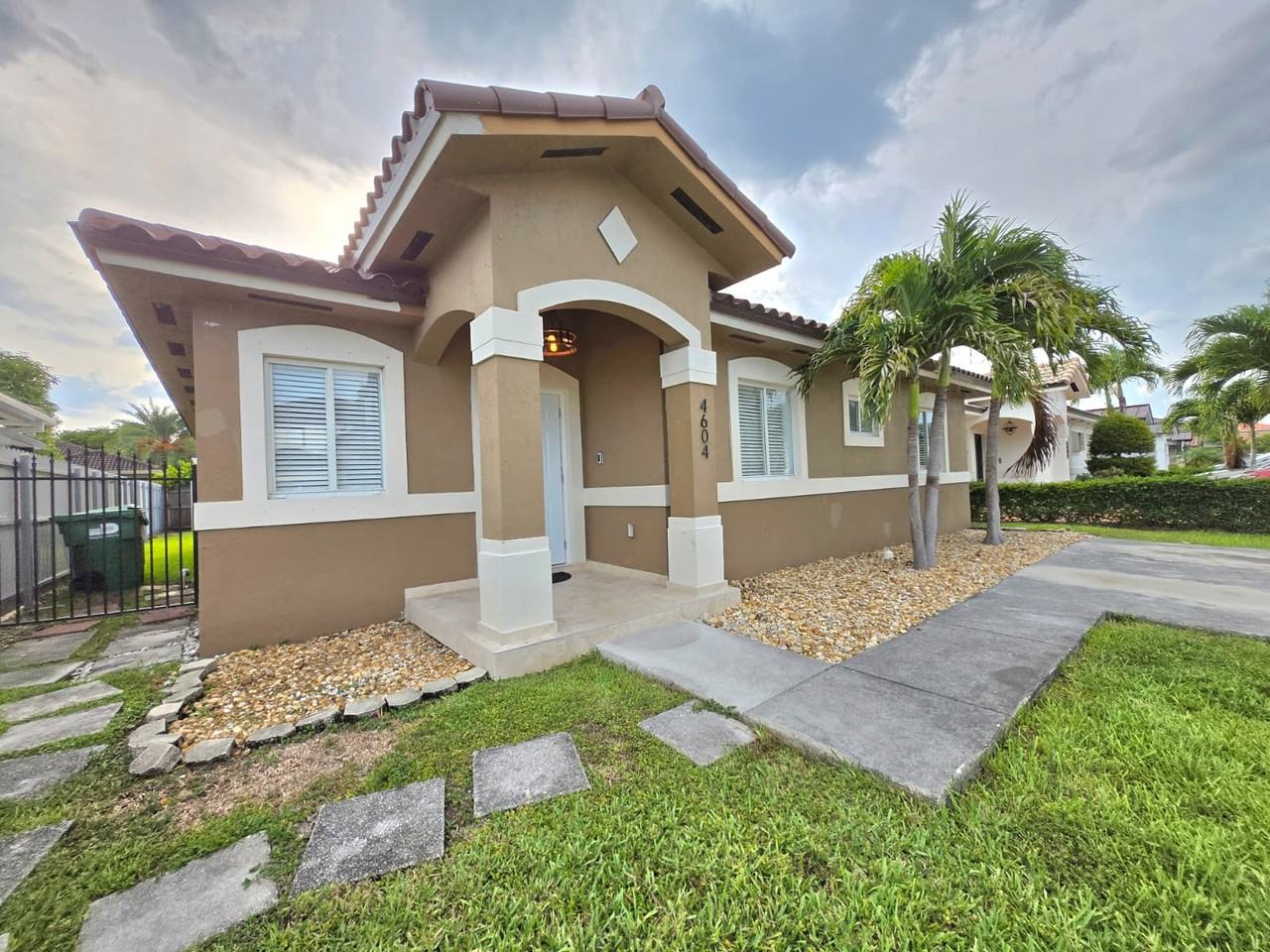 4604 Sw 164th Pl #NA - Photo 2 of 21