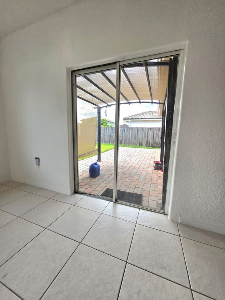 4604 Sw 164th Pl #NA - Photo 6 of 21