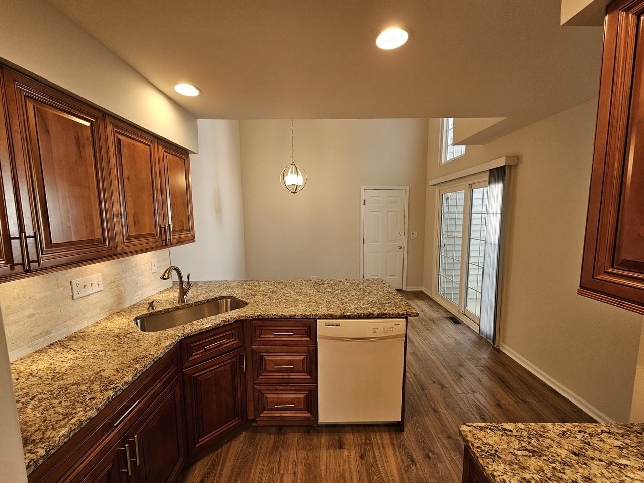 304 Hill St #304HILLST - Photo 2 of 28