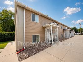 featured image of 819 6th Ave S #3