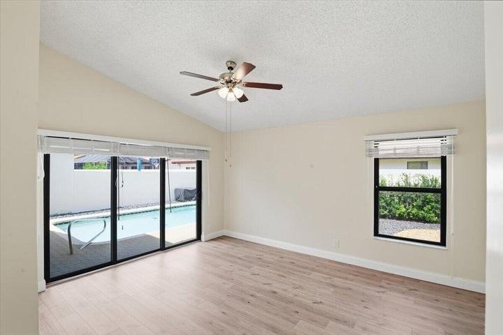 21583 Villa Nova Drive - Photo 7 of 8