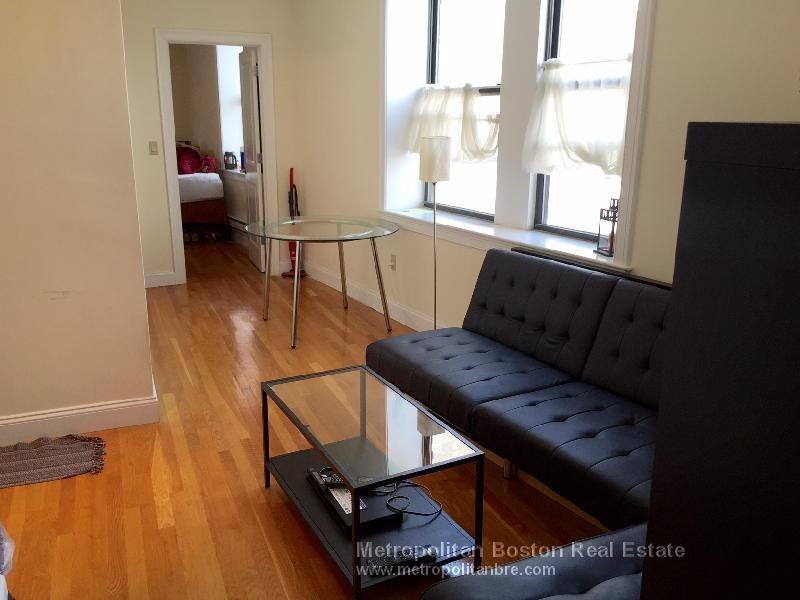 42 Beach St #7D - Photo 2 of 15