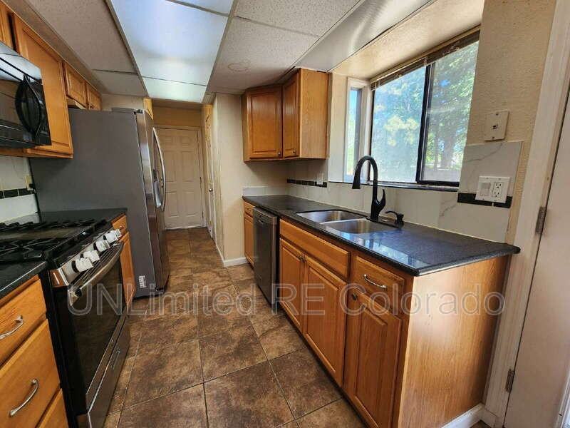 10833 W Patterson Pl - Photo 2 of 15