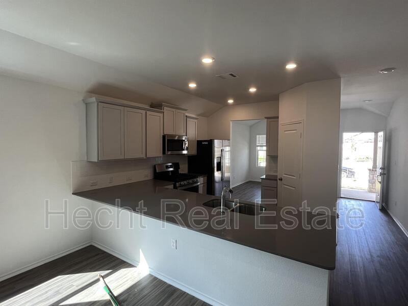 283 Silver Glen Dr - Photo 4 of 21