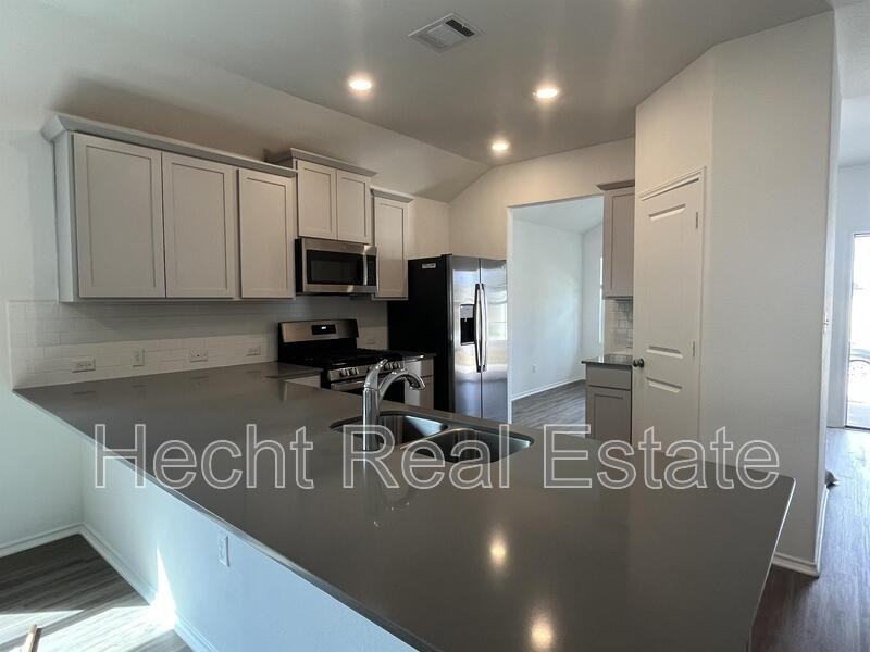 283 Silver Glen Dr - Photo 5 of 21