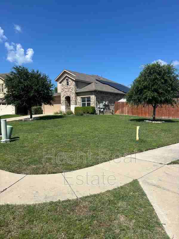 9209 Sawyer Fay Ln - Photo 3 of 25