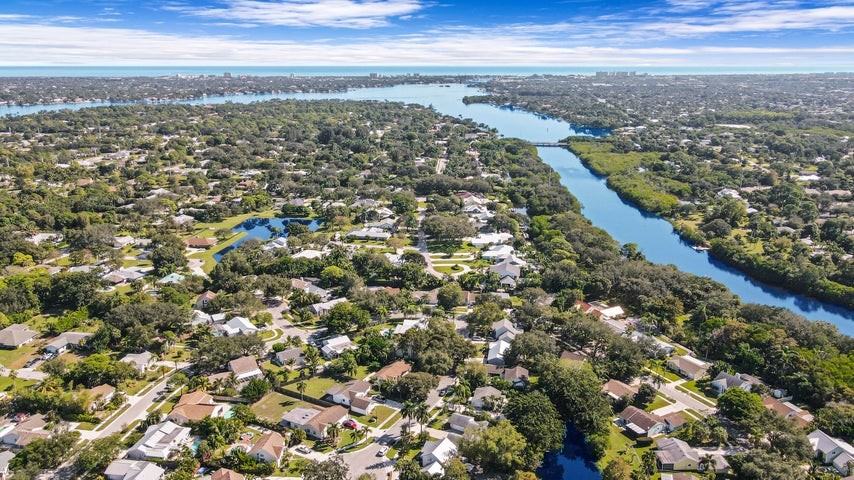 18162 Jupiter Landing Drive - Photo 4 of 5